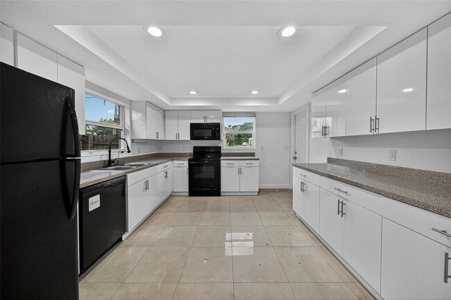 property at 206 NW 5th Ave