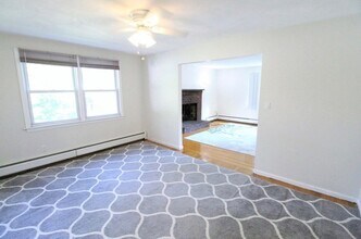 1185 Boylston St, Unit 2 in Newton, MA - Building Photo - Building Photo