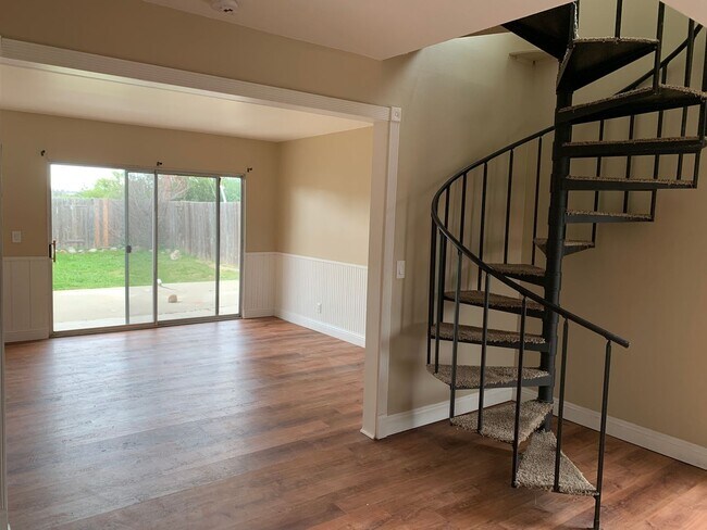 property at 1264 Mira Flores Dr