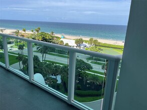 333 NE 21st Ave in Deerfield Beach, FL - Foto de edificio - Building Photo