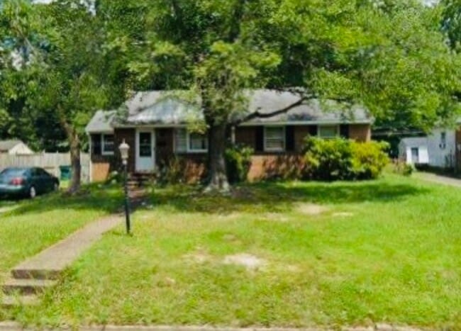 property at 402 Seabury Ave