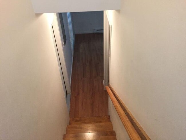 property at 9 Vineland St