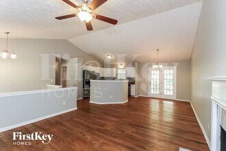 5514 Chestnut Creek Ln in Flowery Branch, GA - Building Photo - Building Photo
