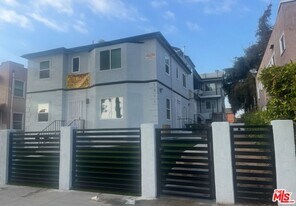 1311 W Martin Luther King Jr Blvd in Los Angeles, CA - Building Photo