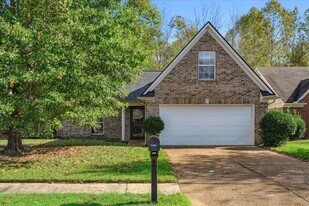 10356 Cottage Oaks Dr in Memphis, TN - Building Photo