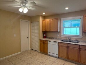 2828 Hinda Rd in West Palm Beach, FL - Building Photo - Building Photo