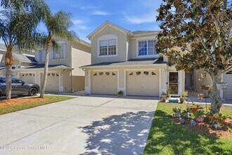 700 Trotter Ln in Melbourne, FL - Building Photo - Building Photo