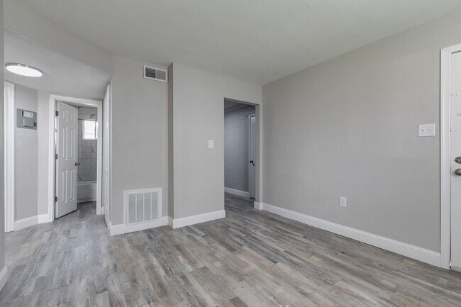 1911 Whitcomb St in Richmond, VA - Building Photo - Building Photo