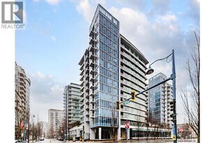 5900 Alderbridge Wy in Richmond, BC - Building Photo