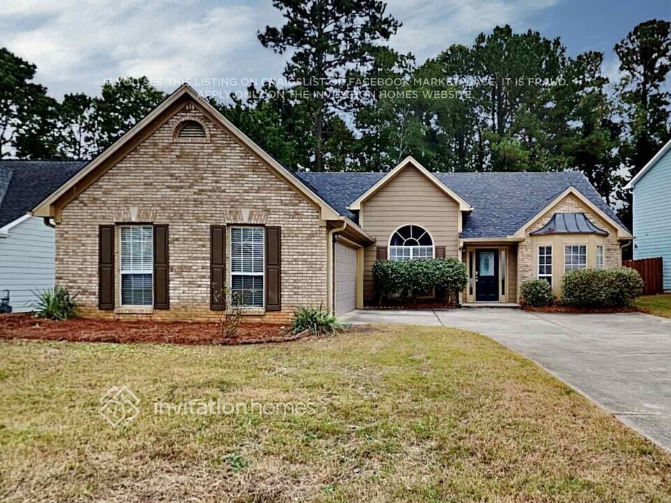 660 Peachtree Trails Dr in Suwanee, GA - Building Photo