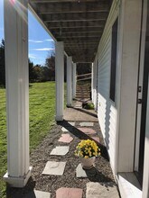 1125 Main St in New London, NH - Building Photo - Building Photo