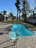 107 Evergreen Ln in Pine Knoll Shores, NC - Building Photo - Building Photo