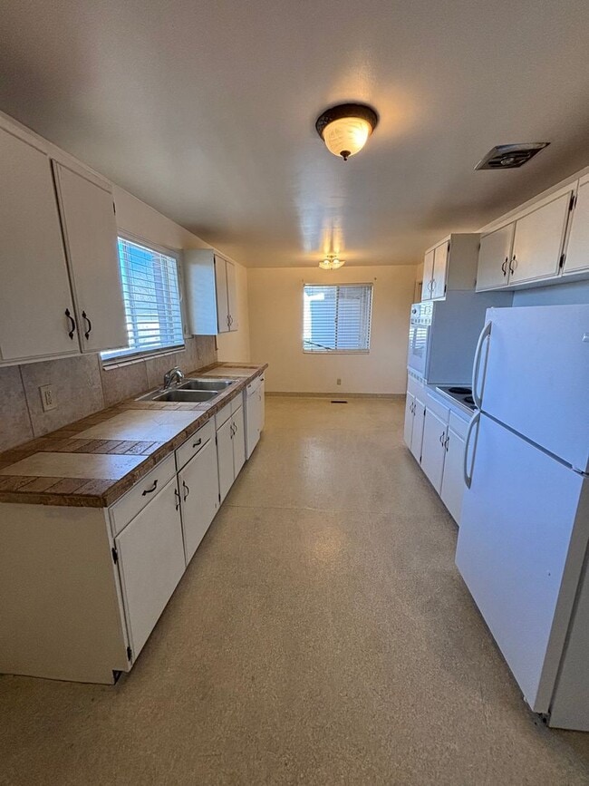 property at 3429 Quincy Ave