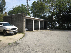 925 N Church Rd in Rockford, IL - Building Photo - Building Photo