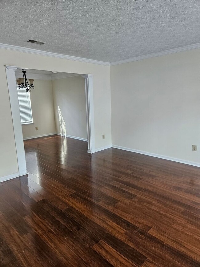 5430 Forest Downs Cir in College Park, GA - Building Photo - Building Photo