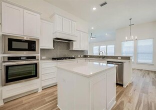 6244 Mulberry Creek Ln in Celina, TX - Foto de edificio - Building Photo