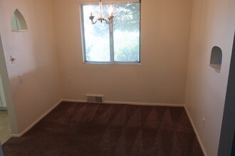 121 N Miller St in Wenatchee, WA - Building Photo - Building Photo