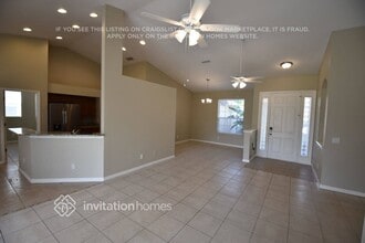 7018 43rd Ave E in Palmetto, FL - Foto de edificio - Building Photo