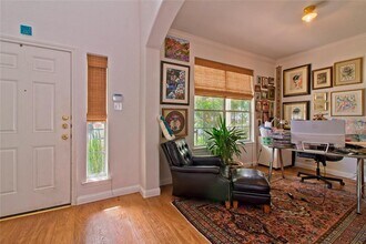 130 Greenside Ln in Georgetown, TX - Building Photo - Building Photo