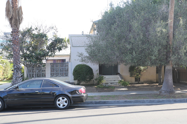 1329 19th St in Santa Monica, CA - Building Photo - Building Photo