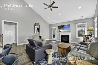 3742 Spicetree Dr in Wilmington, NC - Building Photo - Building Photo