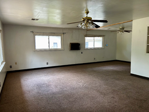 308 S Royal St in Deridder, LA - Building Photo - Building Photo