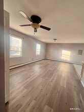 244 Walsh Ave in Newington, CT - Building Photo - Building Photo