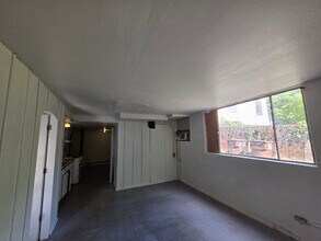 1815 Cleveland Ave in Cincinnati, OH - Building Photo - Building Photo