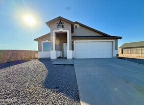 11860 Ernest Rd in Socorro, TX - Building Photo