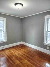 120 3rd St-Unit -1 in Auburn, ME - Building Photo - Building Photo