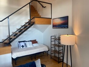 215 W Maple St, Unit Prime Industrial Condo fo in Milwaukee, WI - Building Photo - Building Photo