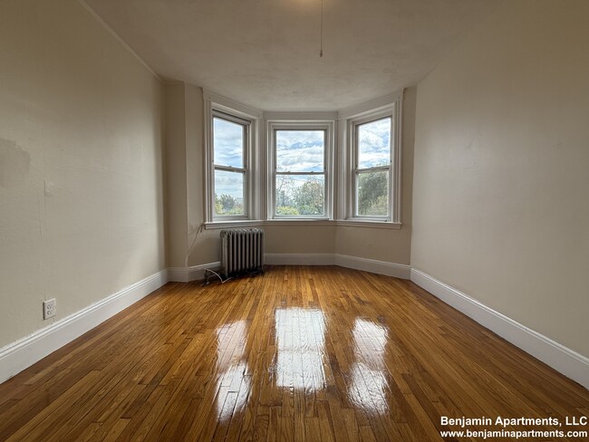 1185 Boylston St, Unit 29 in Boston, MA - Foto de edificio - Building Photo