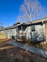 210 N Park Ln in Black Mountain, NC - Building Photo - Building Photo