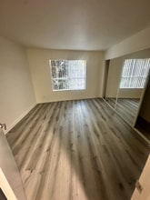 15009 Moorpark St in Los Angeles, CA - Building Photo - Building Photo