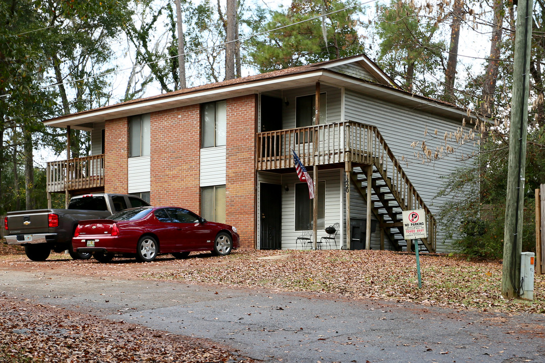 1420-1434 Fisher Ln in Tallahassee, FL - Foto de edificio