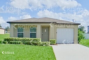 27008 Anthony Ave in Brooksville, FL - Building Photo