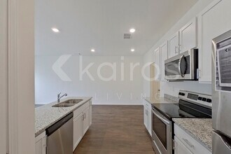 221 Long Is Dr in Cartersville, GA - Building Photo - Building Photo