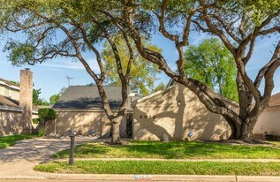 6030 Gallant Forest Dr in Houston, TX - Building Photo