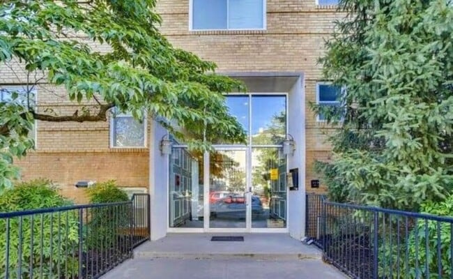 420 16th St SE in Washington, DC - Building Photo - Building Photo