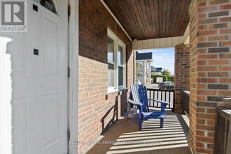 20 Colborne St W in Oshawa, ON - Building Photo - Building Photo