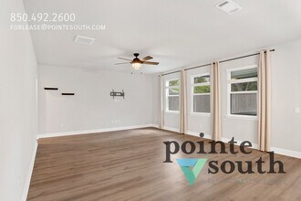 4809 Fish Hawk Ct in Pensacola, FL - Foto de edificio - Building Photo