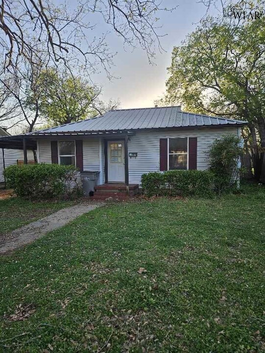 3202 Grant St in Wichita Falls, TX - Building Photo