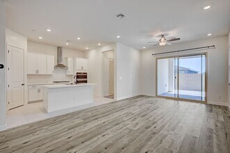 1566 Rock Kestrel St in Las Vegas, NV - Building Photo - Building Photo