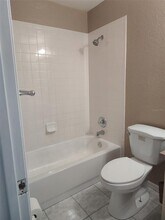 406 Fox Lake Dr in Lakeland, FL - Building Photo - Building Photo