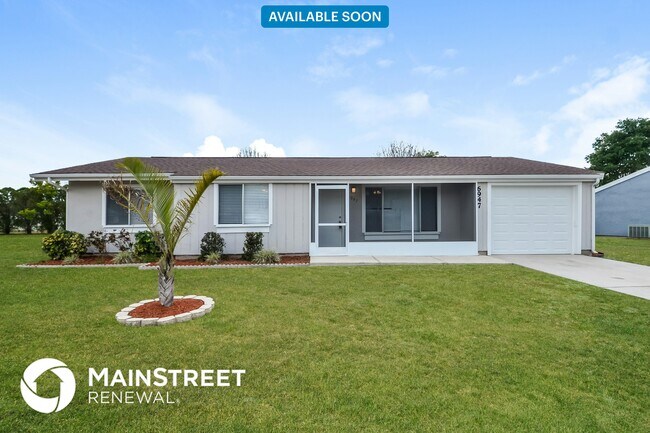 property at 6947 Roslyn Ct