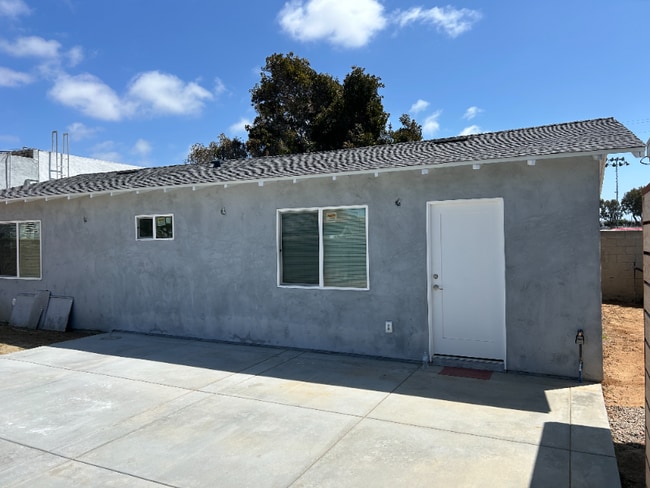 1062 18th St in San Diego, CA - Foto de edificio - Building Photo