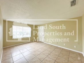 5836 Charlton Dr in Lakeland, FL - Building Photo - Building Photo