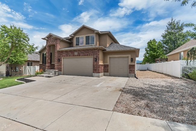 13749 Crimson Patch Way in Riverton, UT - Building Photo - Building Photo