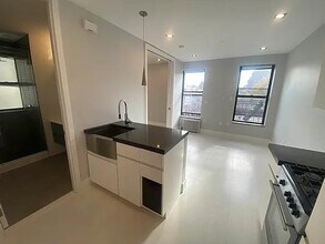 141 Ridge St in New York, NY - Foto de edificio - Building Photo