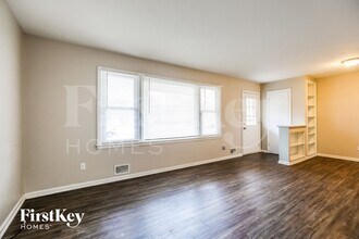 10508 East 33rd Terrace S in Independence, MO - Building Photo - Building Photo